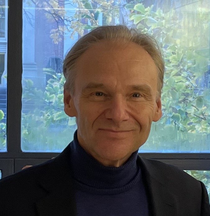 Prof. Dr. Bretislav  Friedrich
