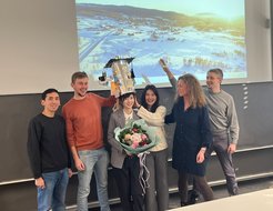 Fengli Yang und Mitglieder der Forschungsgruppe.