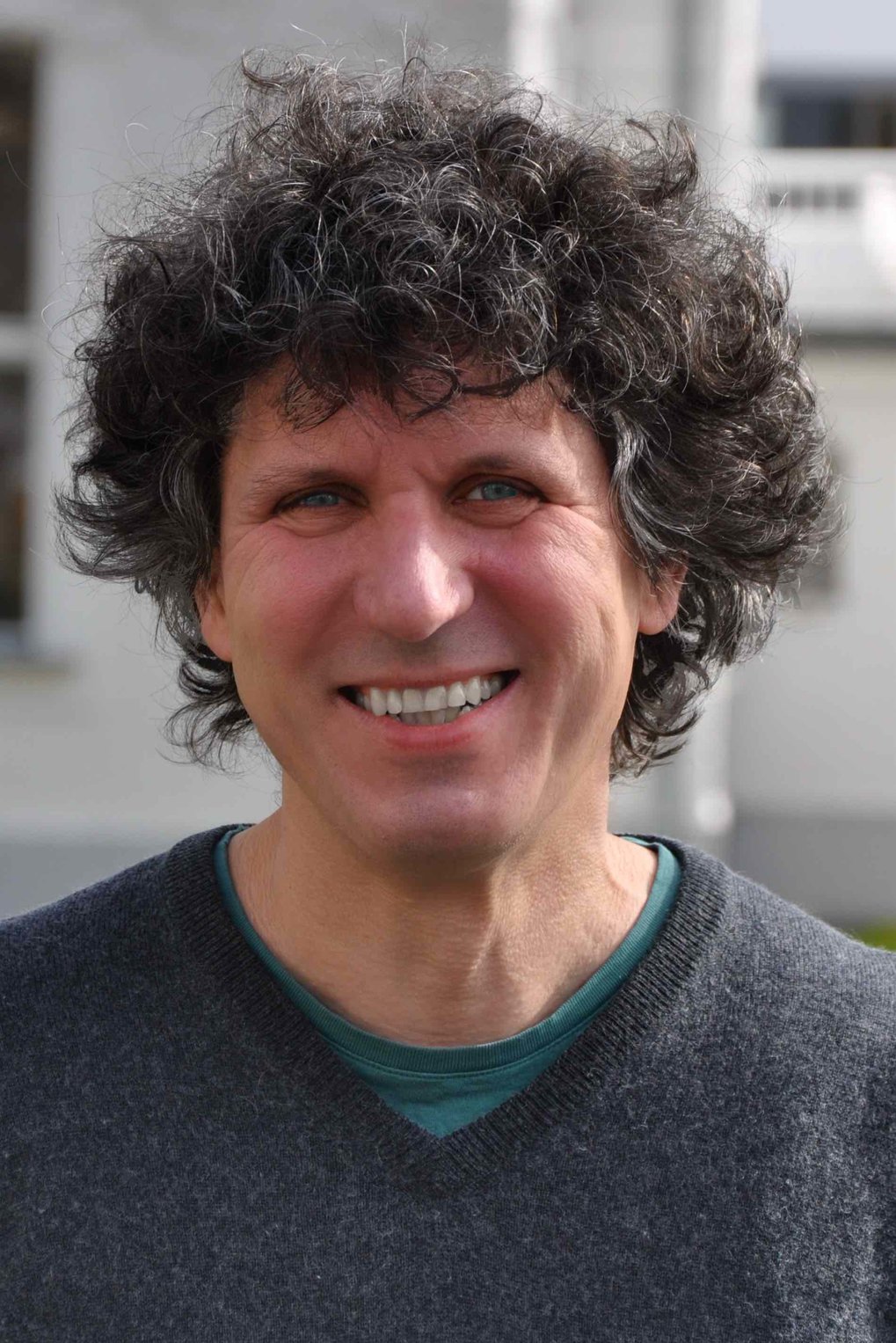 Dr. Bernd Winter