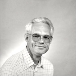 Prof. Dr. Josef Holzwarth.