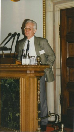 Prof. Holzwarth speaking at a conference in September 1997.